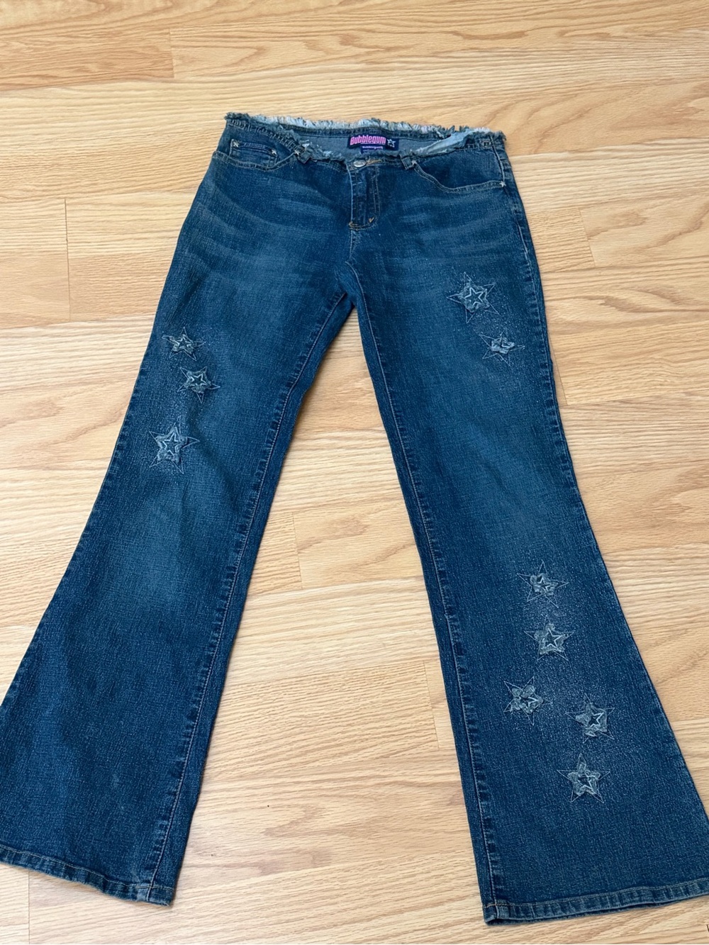 Vintage Y2K bubblegum Womens Dark Blue Star Embroidered Flared Jeans